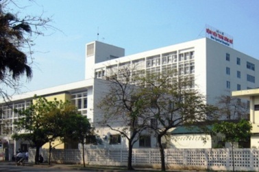 Tóm "nữ quái" chuyên móc điện thoại di động bệnh nhân ở bệnh viện