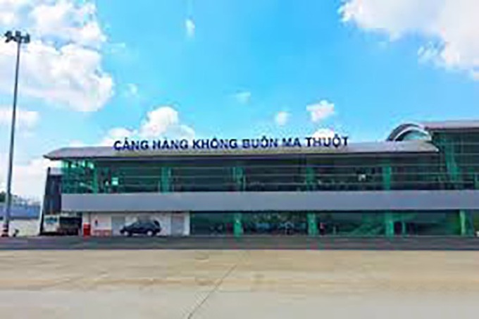 Do ảnh hưởng của bão số 12 Sân bay Buôn Ma Thuột tạm thời đóng cửa - Ảnh 1. Do ảnh hưởng của bão số 12 Sân bay Buôn Ma Thuột tạm thời đóng cửa - Ảnh 1.