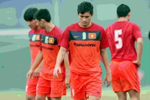 Lối thoát nào cho các CLB?