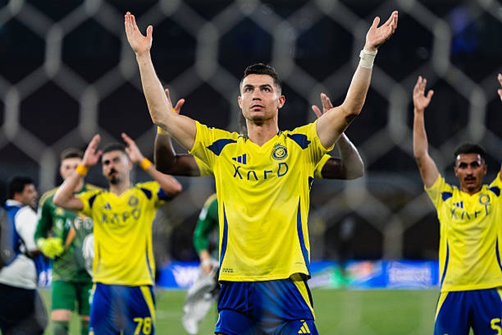 Ronaldo lập công đưa Al Nassr vào bán kết Cúp C1 châu Á - 3 Ronaldo lập công đưa Al Nassr vào bán kết Cúp C1 châu Á - 3