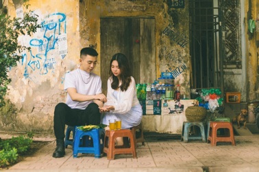 "Bà bán nước sắp tới chỉ lấy tiền mặt, ai chuyển khoản tính thêm phí"