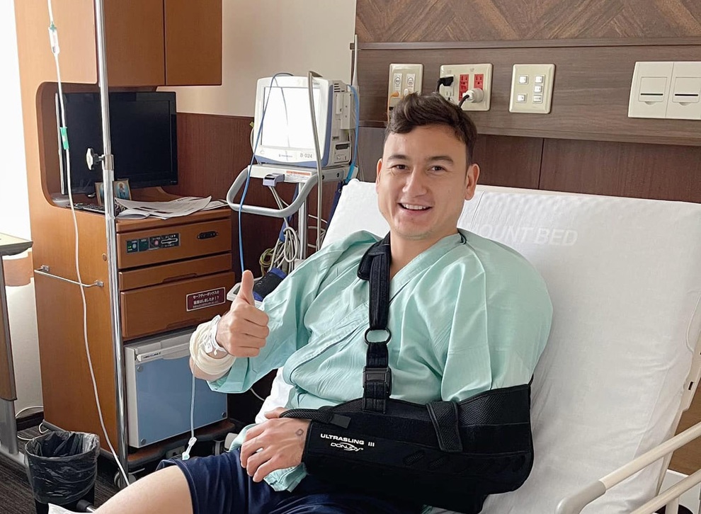 Đặng Văn Lâm phẫu thuật thành công, chờ ngày tái xuất - 1 Đặng Văn Lâm phẫu thuật thành công, chờ ngày tái xuất - 1