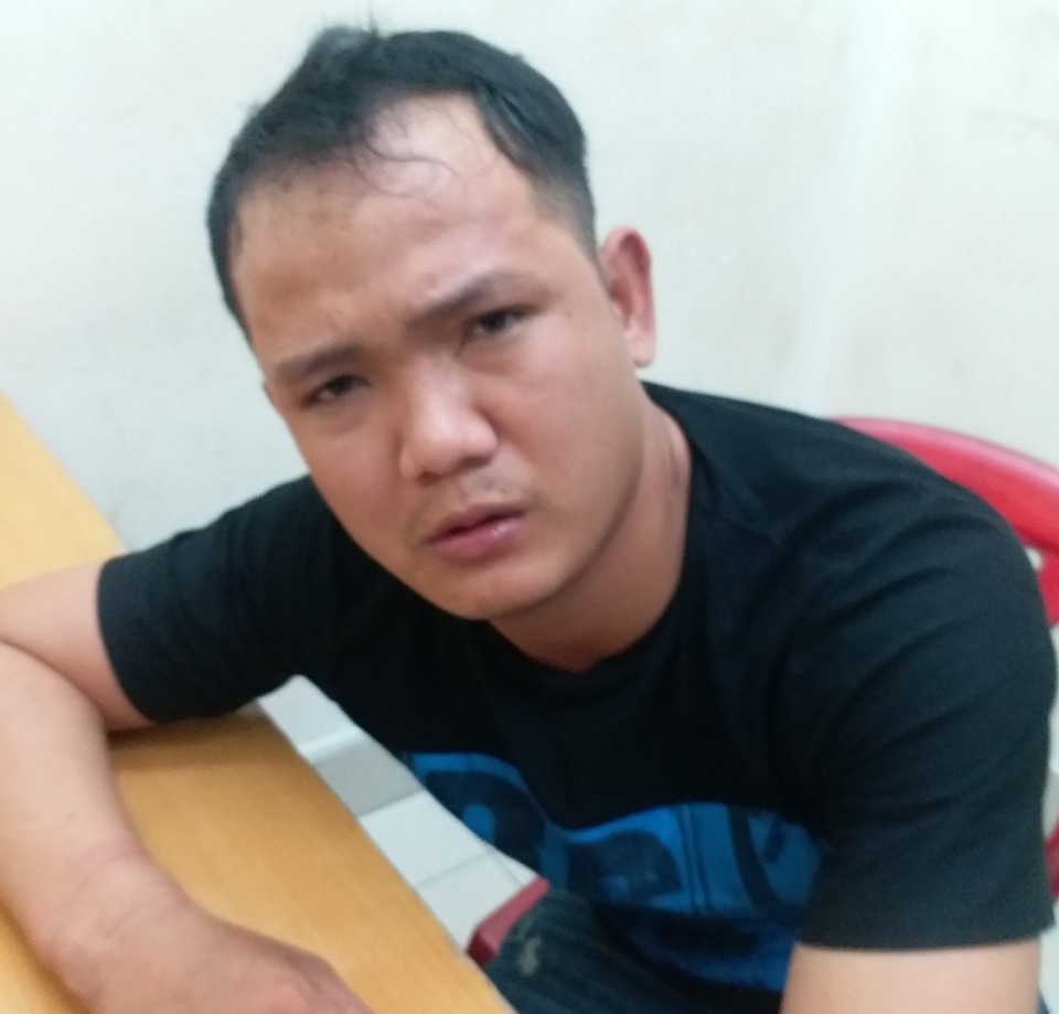 2 tên trộm dùng súng chống trả công an khi bị truy bắt - 2 2 tên trộm dùng súng chống trả công an khi bị truy bắt - 2