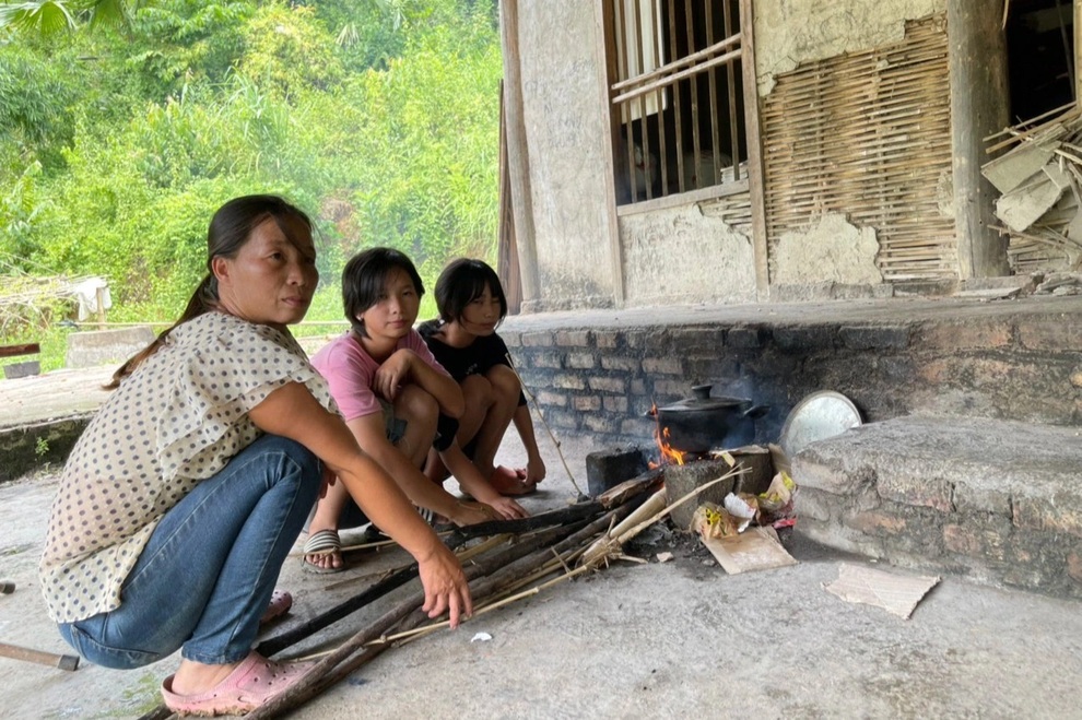 Nỗi đau khắc khoải của người mẹ mang HIV và điều kỳ diệu với 2 con gái - 2 Nỗi đau khắc khoải của người mẹ mang HIV và điều kỳ diệu với 2 con gái - 2