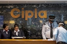 Hãng dược cung cấp thuốc điều trị Covid-19 cho Vingroup làm ăn ra sao?