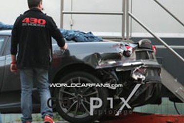 Schumacher đâm hỏng một chiếc Ferrari F430 