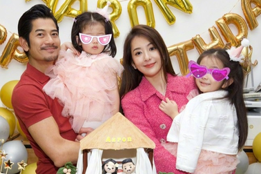 "Thiên vương" Quách Phú Thành cưng chiều vợ trẻ và hai công chúa nhỏ