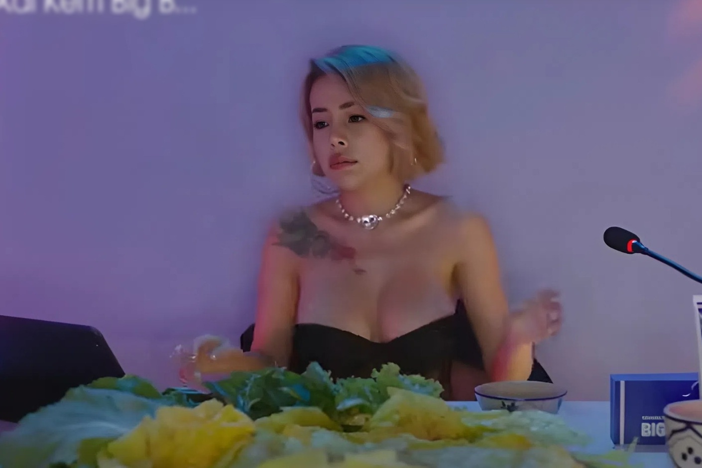 Cảnh nóng phản cảm của Ngân 98 trong phim gây chú ý trở lại - 1