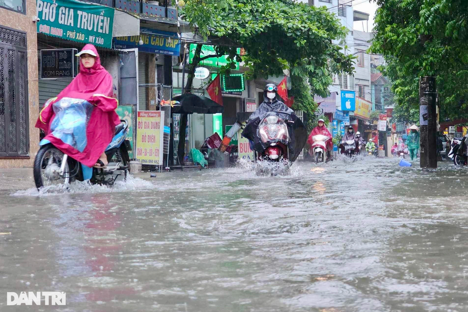 Nắng nóng chấm dứt, miền Bắc mưa dông