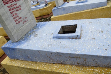 Đột nhập nghĩa trang trộm hài cốt liệt sĩ