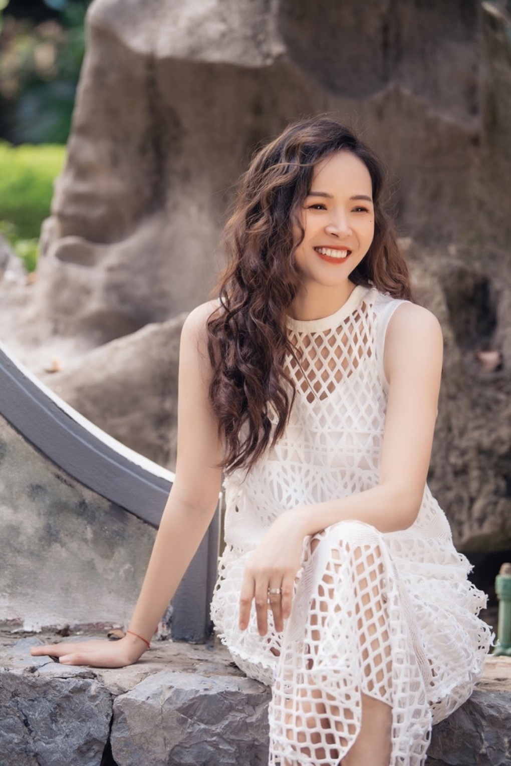 Hôn nhân hạnh phúc của tiểu tam màn ảnh và chồng hơn 9 tuổi - 1 Hôn nhân hạnh phúc của tiểu tam màn ảnh và chồng hơn 9 tuổi - 1