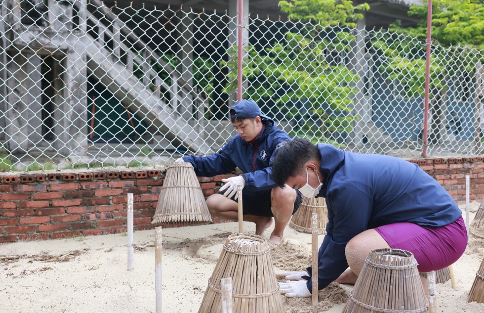Chàng trai Tây Ninh và hành trình đỡ đẻ cho rùa mẹ giữa đêm ở Côn Đảo - 6 Chàng trai Tây Ninh và hành trình đỡ đẻ cho rùa mẹ giữa đêm ở Côn Đảo - 6
