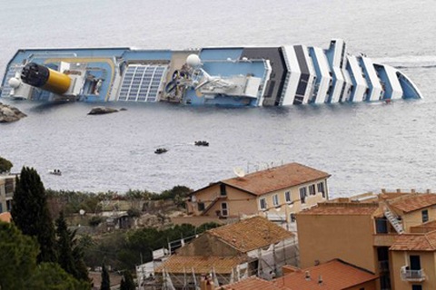 14 người vẫn mất tích sau thảm hoạ tàu Italia