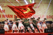 Chương trình nghệ thuật "75 năm Công an nhân dân khắc ghi lời Bác"