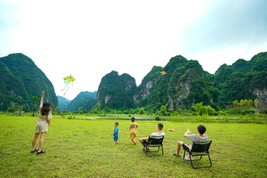 Thảo nguyên cách Hà Nội 2 giờ chạy xe, đẹp như Mông Cổ thu nhỏ