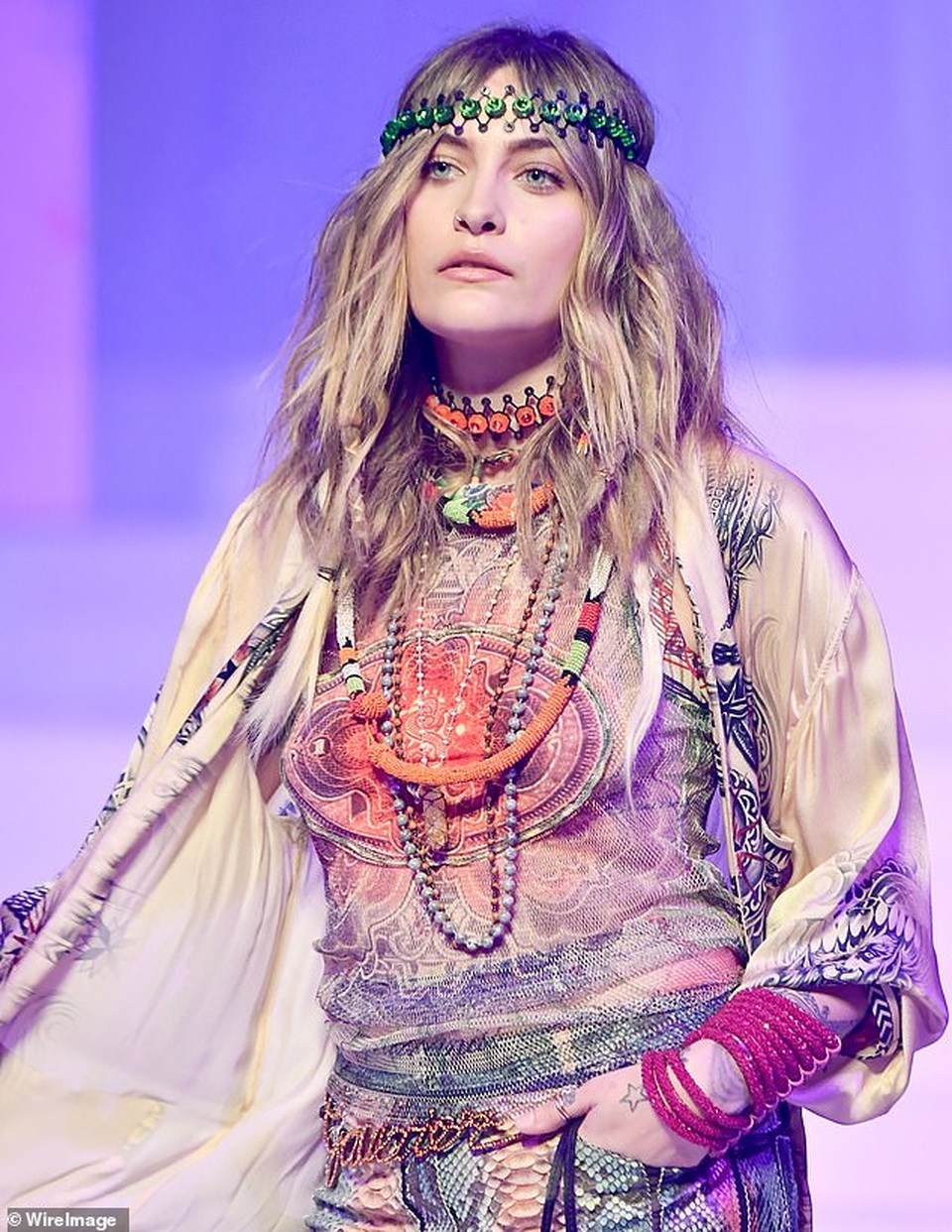 Paris Jackson sành điệu xuất hiện tại Pháp cùng bạn trai - 8 Paris Jackson sành điệu xuất hiện tại Pháp cùng bạn trai - 8