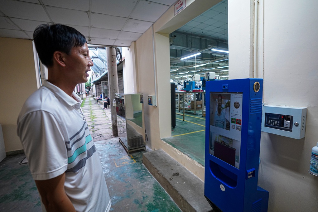 Lý do người lao động phải trực tiếp làm hồ sơ hưởng trợ cấp thất nghiệp  - 1 Lý do người lao động phải trực tiếp làm hồ sơ hưởng trợ cấp thất nghiệp  - 1