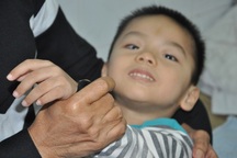 “Mẹ ơi, sao mẹ bỏ rơi con?”