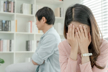 Sau lời thú nhận của chồng, tôi trắng tay với quyết định đau lòng