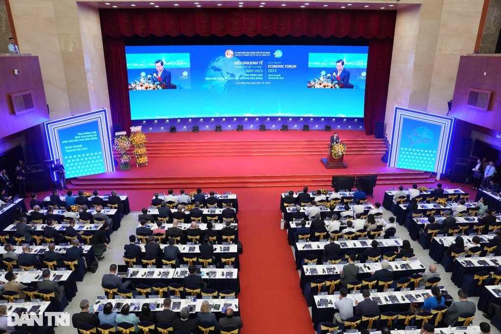 Phó Thủ tướng: Kinh tế TPHCM chưa xanh hóa, còn nhiều vấn đề môi trường - 4 Phó Thủ tướng: Kinh tế TPHCM chưa xanh hóa, còn nhiều vấn đề môi trường - 4