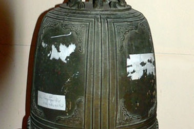 Chuông cổ giá 200 tỉ đồng chỉ là hợp kim đồng thau