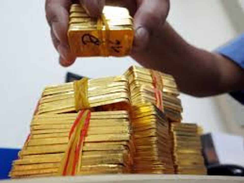 Giá vàng giảm sốc, tháo chạy khỏi kênh trú ẩn an toàn - 1 Giá vàng giảm sốc, tháo chạy khỏi kênh trú ẩn an toàn - 1