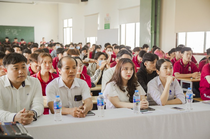Trường cao đẳng Kỹ nghệ II: ‘Cam kết 100% sinh viên ra trường đều có việc làm’ - Ảnh 3. Trường cao đẳng Kỹ nghệ II: ‘Cam kết 100% sinh viên ra trường đều có việc làm’ - Ảnh 3.