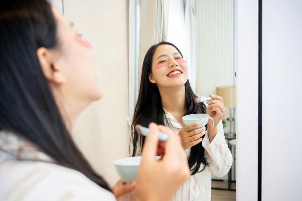 Phụ nữ hiện đại và bí quyết chăm sóc sức khỏe từ bên trong - 1 Phụ nữ hiện đại và bí quyết chăm sóc sức khỏe từ bên trong - 1