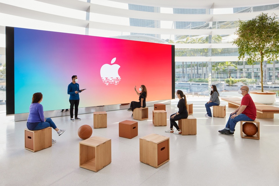 Hé lộ hình ảnh bên trong cửa hàng Apple Store nổi trên mặt nước - 5 Hé lộ hình ảnh bên trong cửa hàng Apple Store nổi trên mặt nước - 5