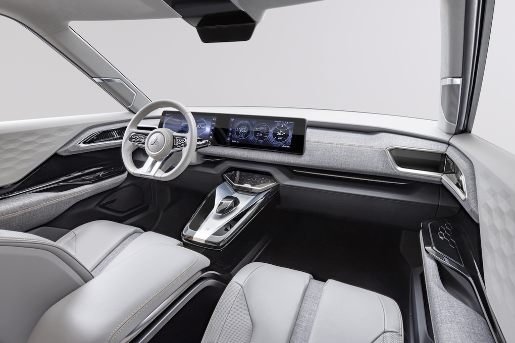 XFC Concept - Xe gầm cao đô thị để Mitsubishi cạnh tranh Seltos, Creta - 2 XFC Concept - Xe gầm cao đô thị để Mitsubishi cạnh tranh Seltos, Creta - 2