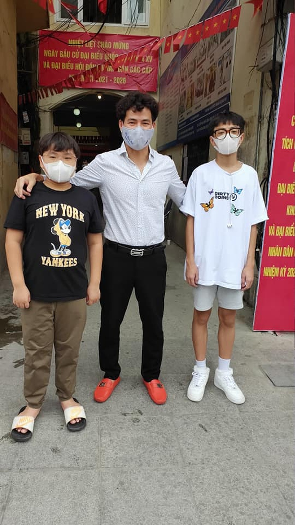 Nghệ sĩ Việt cả nước tích cực tham gia bầu cử trong ngày hội toàn dân - 8 Nghệ sĩ Việt cả nước tích cực tham gia bầu cử trong ngày hội toàn dân - 8