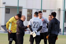 HLV Park Hang Seo thừa nhận Iran, Iraq quá mạnh