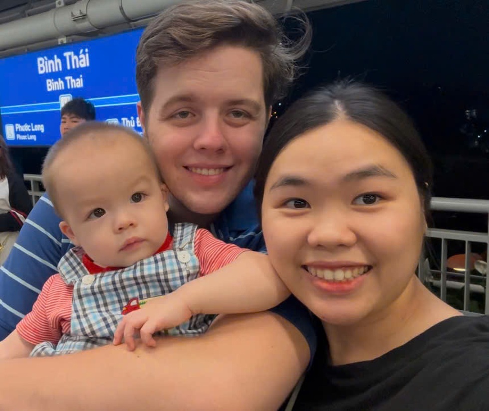 Anh Tây nói tiếng Việt như gió, gây sốt nhờ chuyện tình yêu xa với vợ - 6