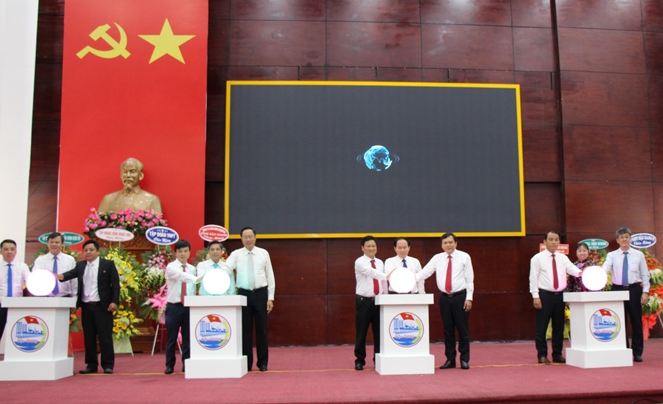 Hậu Giang công bố trung tâm giám sát, điều hành đô thị thông minh - 1 Hậu Giang công bố trung tâm giám sát, điều hành đô thị thông minh - 1