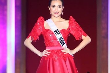 Xem Lệ Hằng trình diễn thời trang tại Hoa hậu hoàn vũ 2016