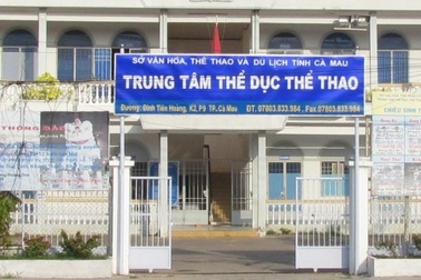 Khởi tố quản lý hồ bơi để nam sinh chết đuối