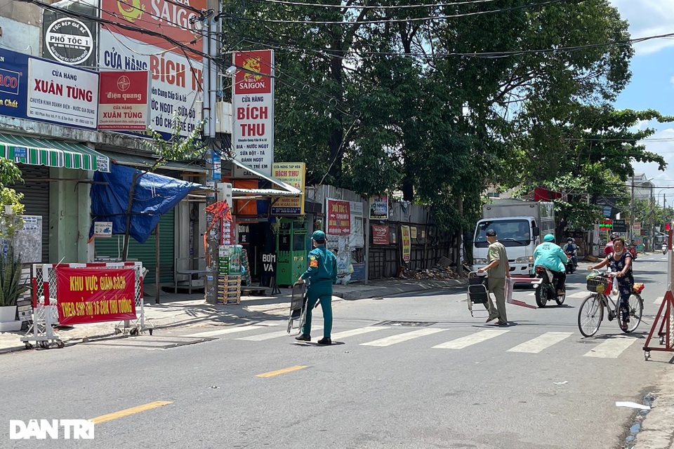 TPHCM: Quận Gò Vấp tạm thời giải tỏa các chốt kiểm soát - 1 TPHCM: Quận Gò Vấp tạm thời giải tỏa các chốt kiểm soát - 1