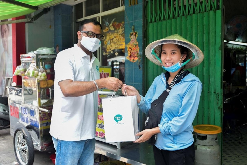 Ví điện tử SmartPay sát cánh cùng tiểu thương Việt vượt “bão Covid” - 5 Ví điện tử SmartPay sát cánh cùng tiểu thương Việt vượt “bão Covid” - 5