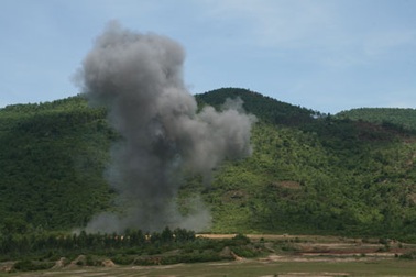 Đau lòng những cái chết do bom đạn chiến tranh sót lại