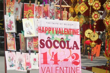 Nhộn nhịp thị trường quà tặng Valentine 