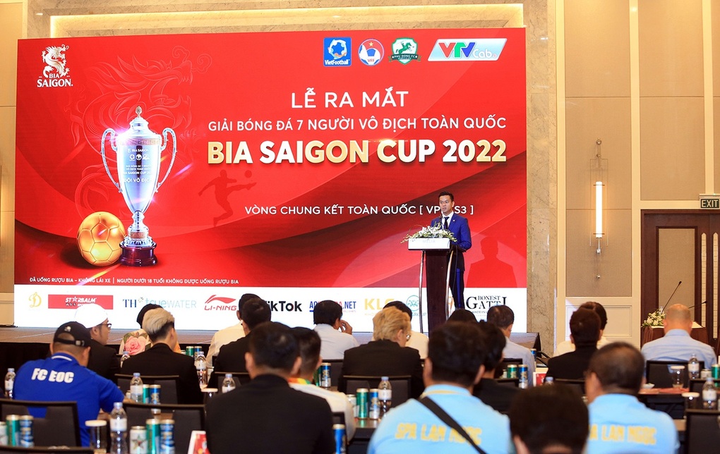 Nhà vô địch VPL nhận quà đặc biệt từ đội tuyển Việt Nam - 1 Nhà vô địch VPL nhận quà đặc biệt từ đội tuyển Việt Nam - 1