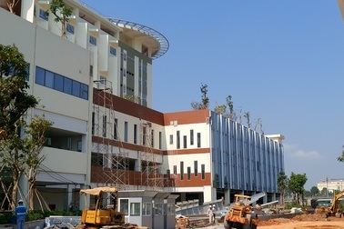 Bệnh viện Ung Bướu 2: “Ì ạch” chưa biết khi nào xong