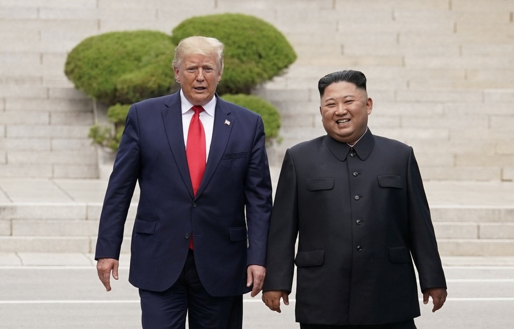 Ông Trump ca ngợi mối quan hệ hòa hợp với nhà lãnh đạo Kim Jong-un - 1