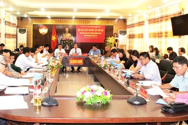 Hai giáo viên 9X người dân tộc Cơ Tu ứng cử đại biểu Quốc hội