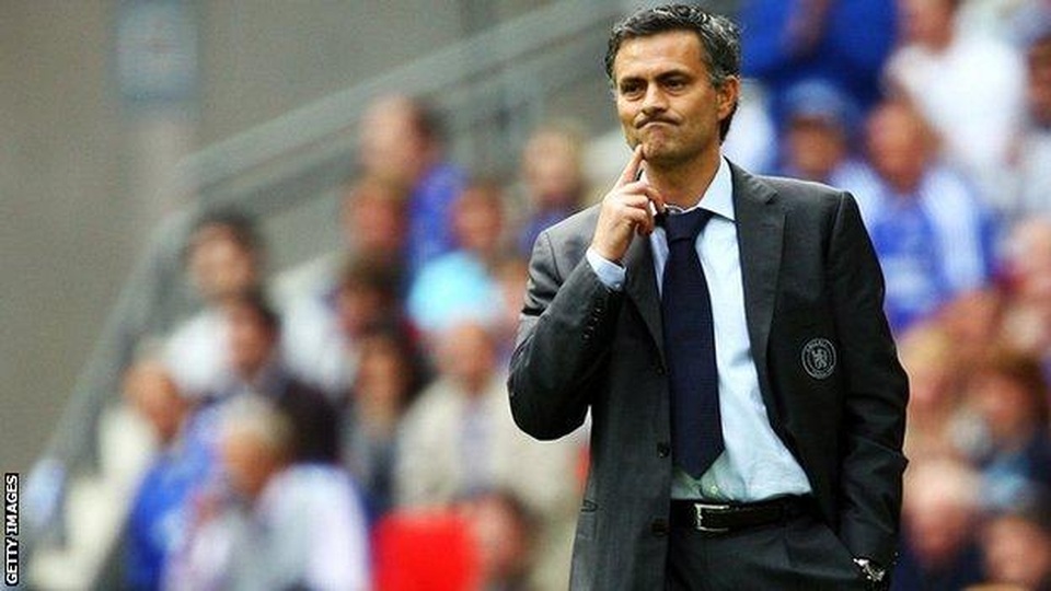 Choáng với số tiền lớn khủng khiếp HLV Mourinho nhận được khi bị sa thải - 3 Choáng với số tiền lớn khủng khiếp HLV Mourinho nhận được khi bị sa thải - 3