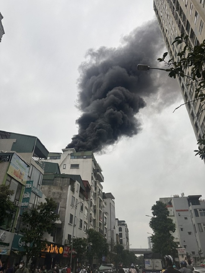 Vụ cháy vừa xảy ra ở phố Vũ Trọng Phụng, quận Thanh Xuân.
