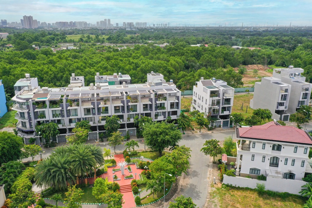 Mua căn hộ tại TPHCM 20 năm vẫn chưa được cấp sổ, HoREA kiến nghị gỡ vướng - 1 Mua căn hộ tại TPHCM 20 năm vẫn chưa được cấp sổ, HoREA kiến nghị gỡ vướng