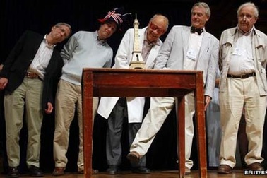 Cười bể bụng với những nghiên cứu đoạt giải “Nobel hài hước"