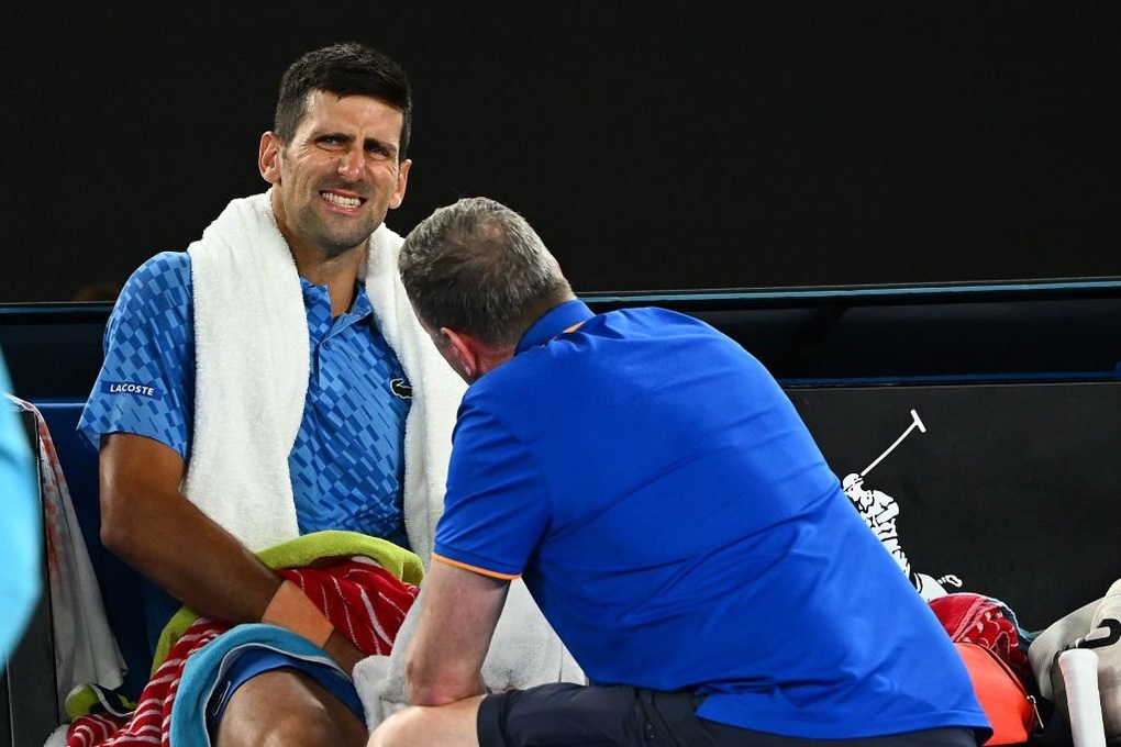 Nén đau thi đấu, Djokovic vượt qua Dimitrov - 1