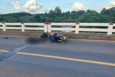 Bố tử vong, con gái bị thương trên đường chạy xe máy ở miền Nam về Nghệ An